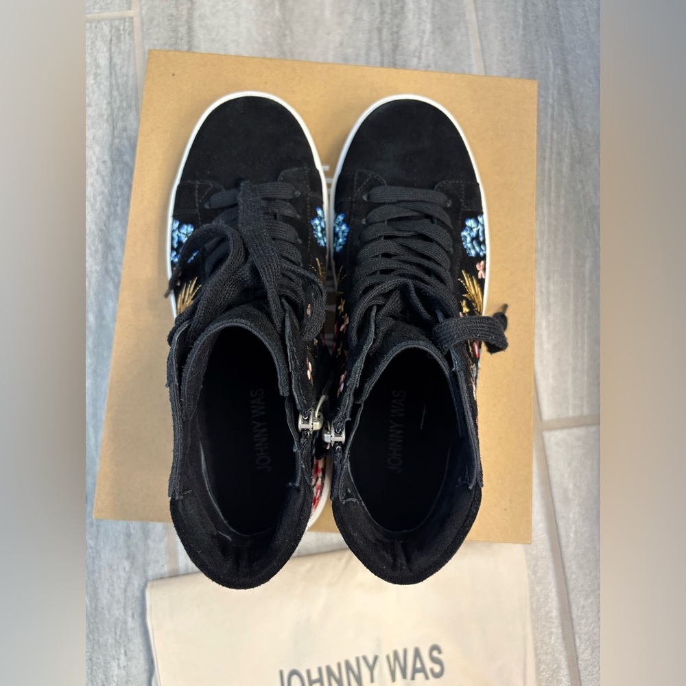 Johnny Was Emiko High-Top Sneakers - Picture 10 of 11